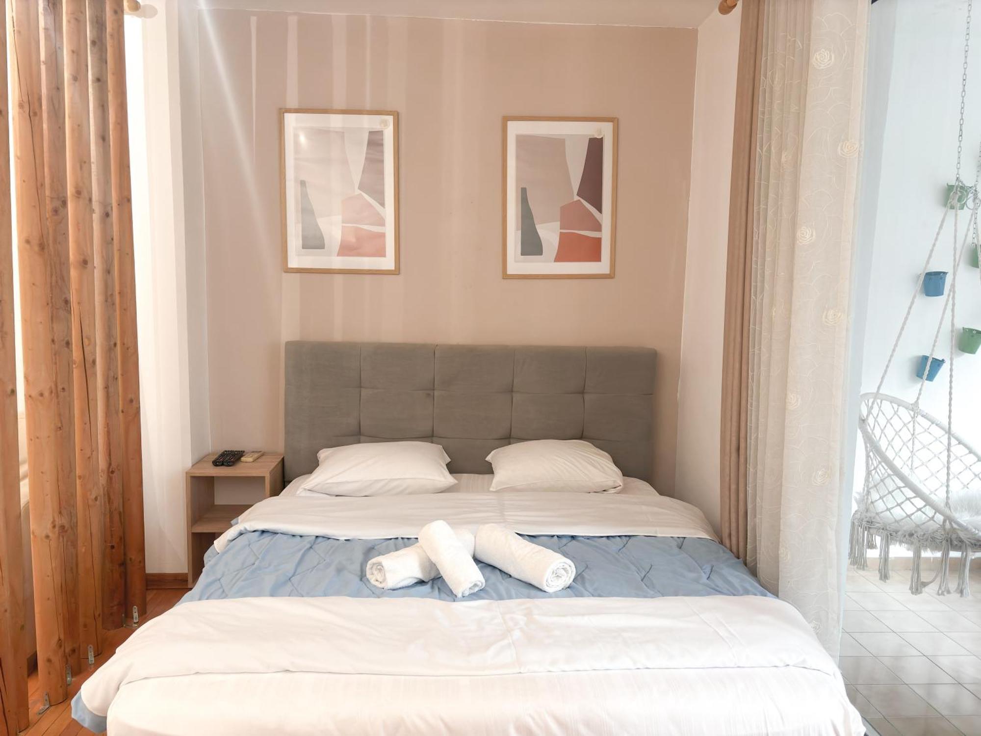 Budget Retreat Tirana & Studios מראה חיצוני תמונה