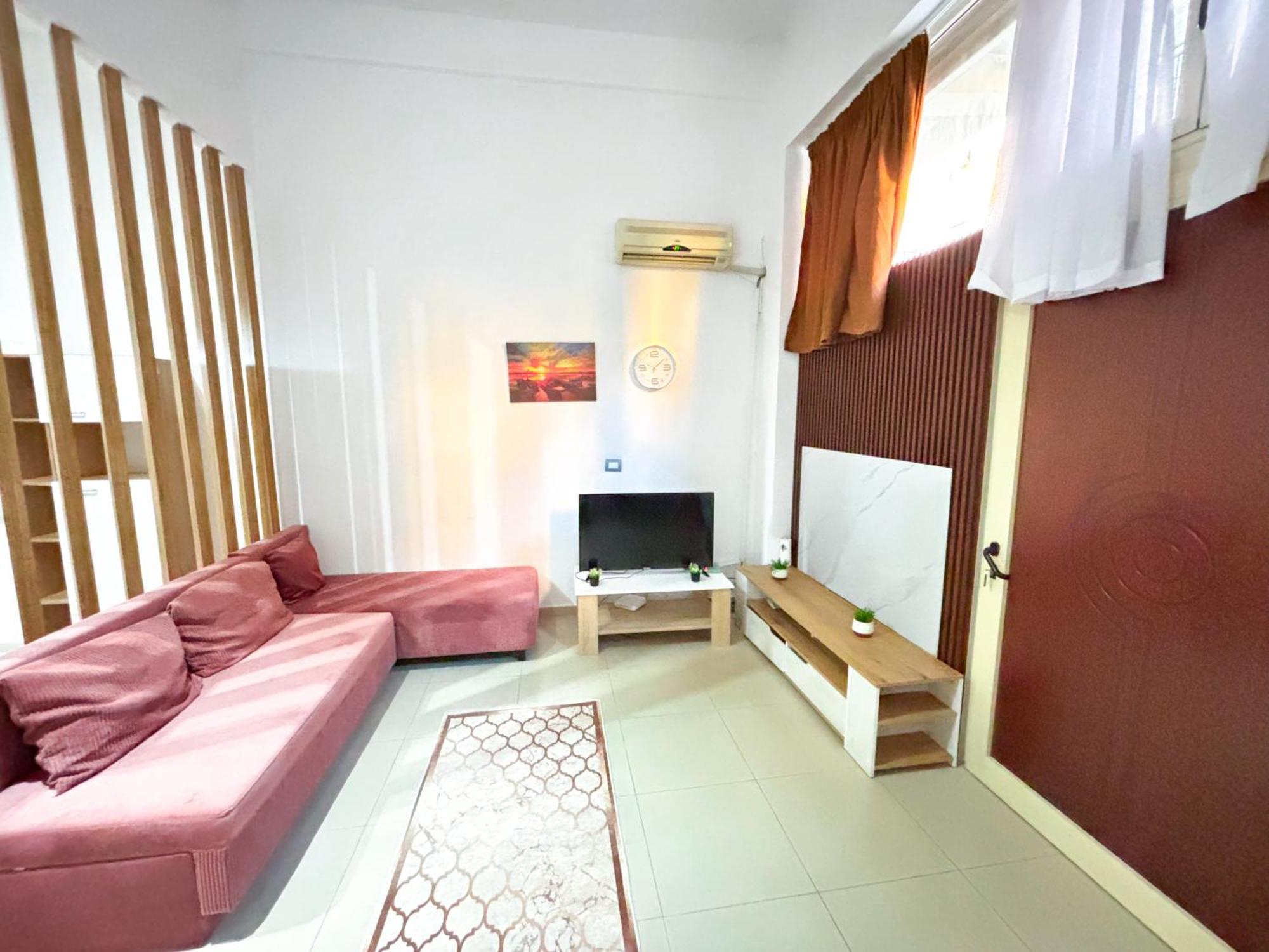 Budget Retreat Tirana & Studios מראה חיצוני תמונה