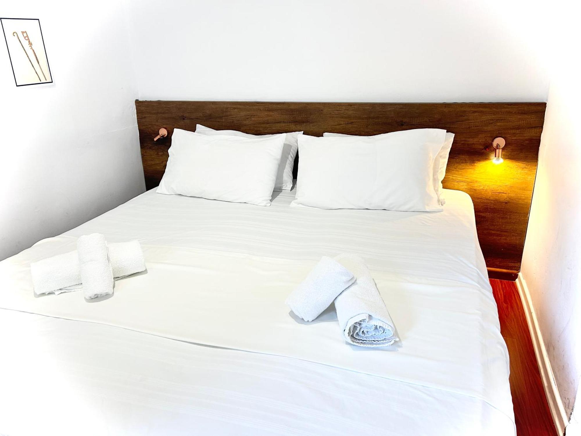 Budget Retreat Tirana & Studios מראה חיצוני תמונה