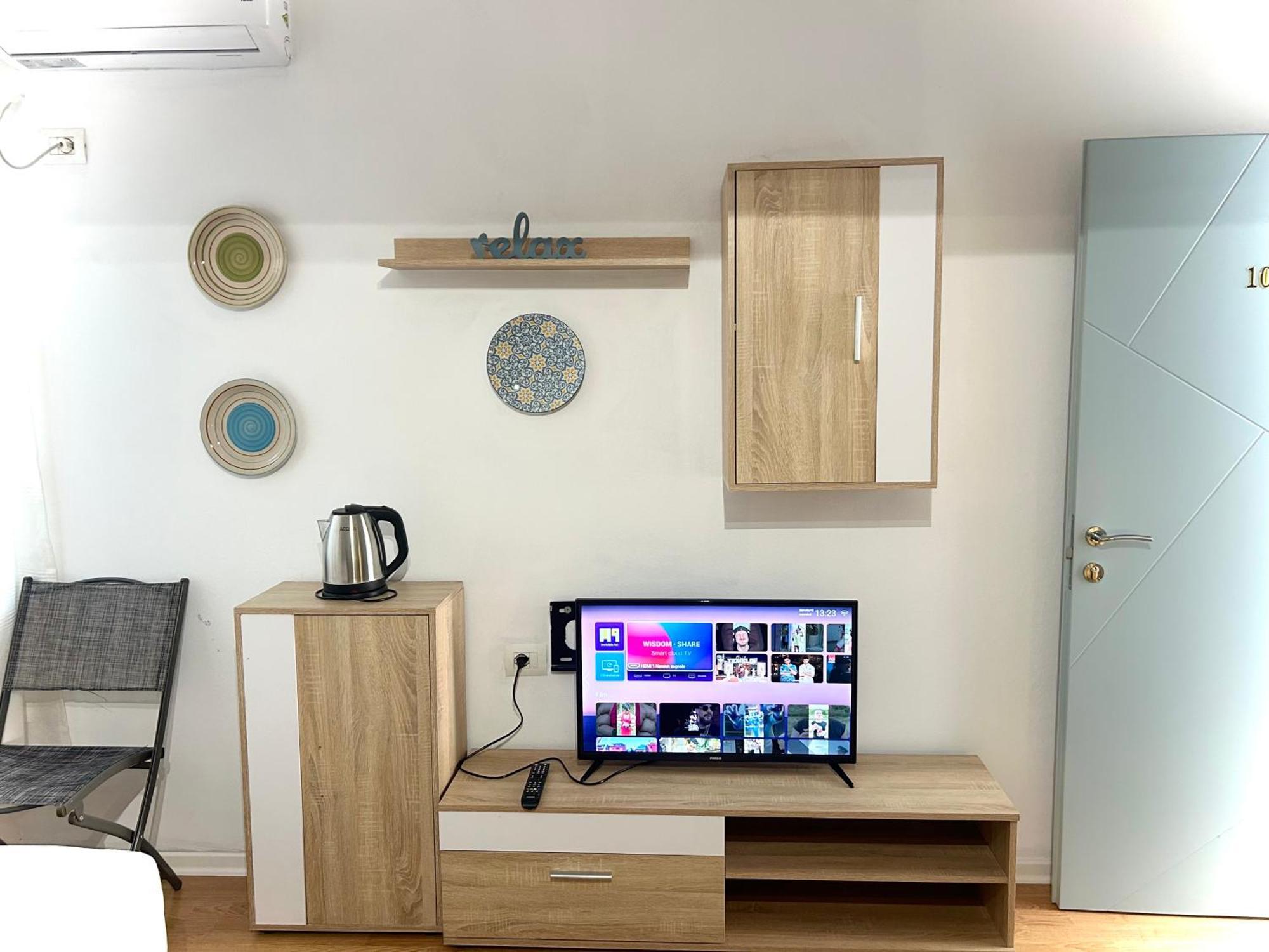 Budget Retreat Tirana & Studios מראה חיצוני תמונה