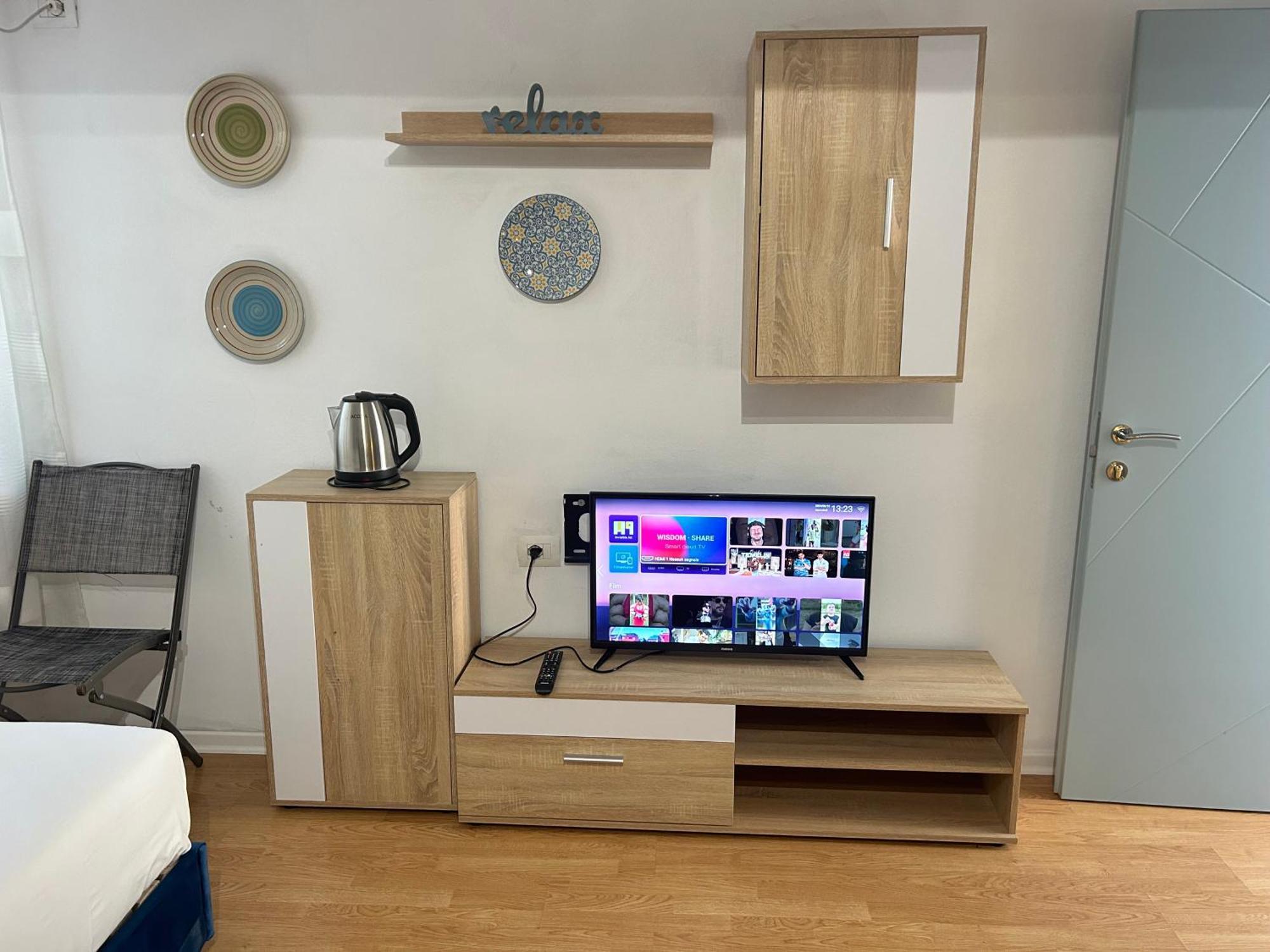 Budget Retreat Tirana & Studios מראה חיצוני תמונה